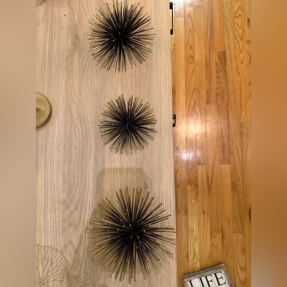 Gold Decorative Spiked Orbs